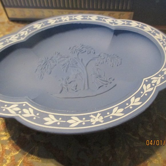 VINTAGE Avon Avonshire Blue Soap dish and soap - NEW in box - Picture 2 of 5